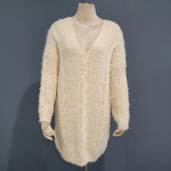 Etophe Studio | Dresses | Etophe Studio Oversized Cable Knit Sweater Dress M | Poshmark Etophe Studio | Dresses | Etophe Studio Oversized Cable Knit Sweater Dress M | Poshmark